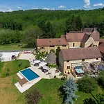 Aux Bories De Marquay, D'hotes Avec Piscine Et Pres De Sarlat Bed & Breakfast