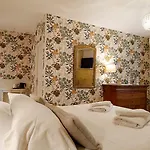Aux Bories De Marquay, D'hotes Avec Piscine Et Pres De Sarlat Bed and Breakfast 4*