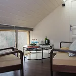 Aux Bories De Marquay, D'hotes Avec Piscine Et Pres De Sarlat