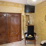 Bed and Breakfast Aux Bories De Marquay, D'hotes Avec Piscine Et Pres De Sarlat 4*