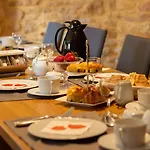 Bed and Breakfast Aux Bories De Marquay, D'hotes Avec Piscine Et Pres De Sarlat