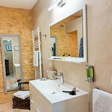 Panzió Aux Bories De Marquay, D'hotes Avec Piscine Et Pres De Sarlat *