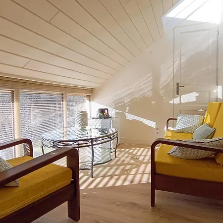 Aux Bories De Marquay, D'hotes Avec Piscine Et Pres De Sarlat