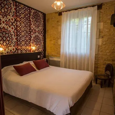 Aux Bories De Marquay, D'hotes Avec Piscine Et Pres De Sarlat