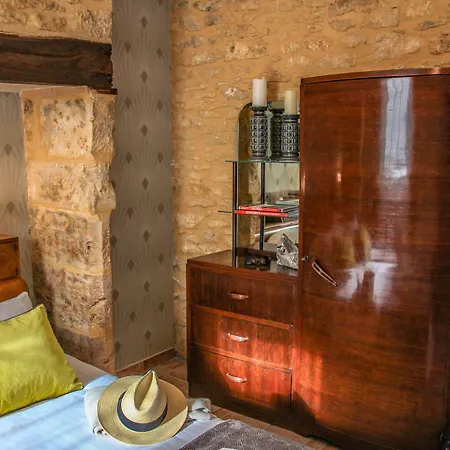 Aux Bories De Marquay, D'hotes Avec Piscine Et Pres De Sarlat 住宿加早餐酒店