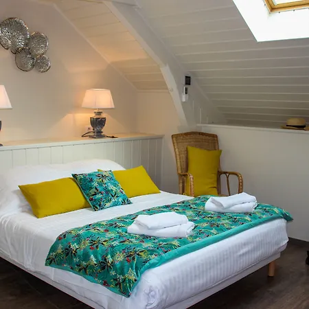 Aux Bories De Marquay, D'hotes Avec Piscine Et Pres De Sarlat 住宿加早餐酒店