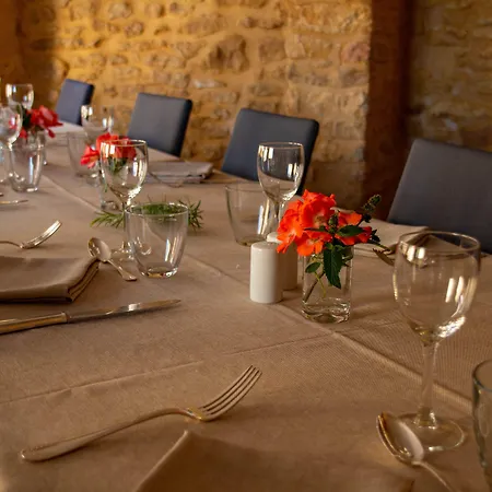 Aux Bories De Marquay, D'hotes Avec Piscine Et Pres De Sarlat 马尔凯