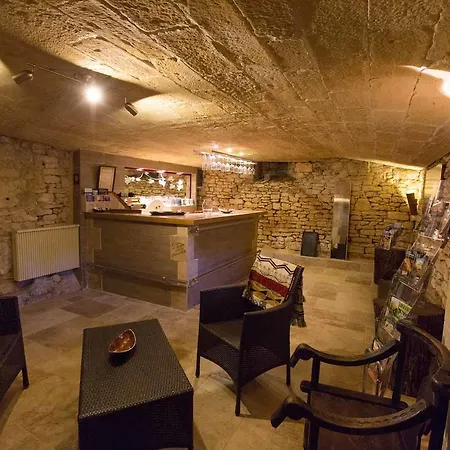 Aux Bories De Marquay, D'hotes Avec Piscine Et Pres De Sarlat 马尔凯