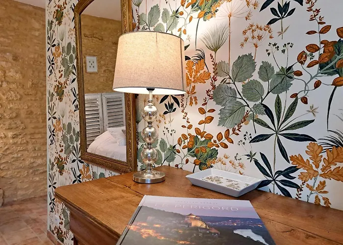 Aux Bories De Marquay, D'hotes Avec Piscine Et Pres De Sarlat Marquay