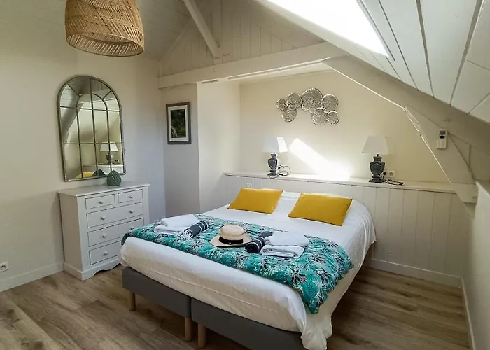 Aux Bories De Marquay, D'hotes Avec Piscine Et Pres De Sarlat Bed & Breakfast 4*