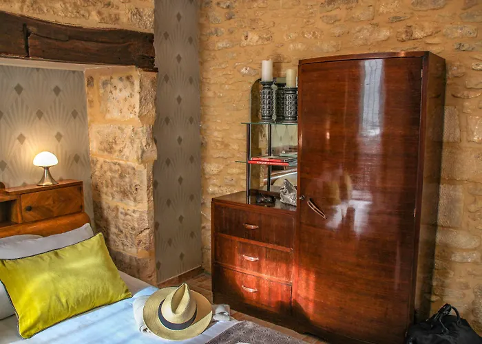 Aux Bories De Marquay, D'hotes Avec Piscine Et Pres De Sarlat Bed & Breakfast