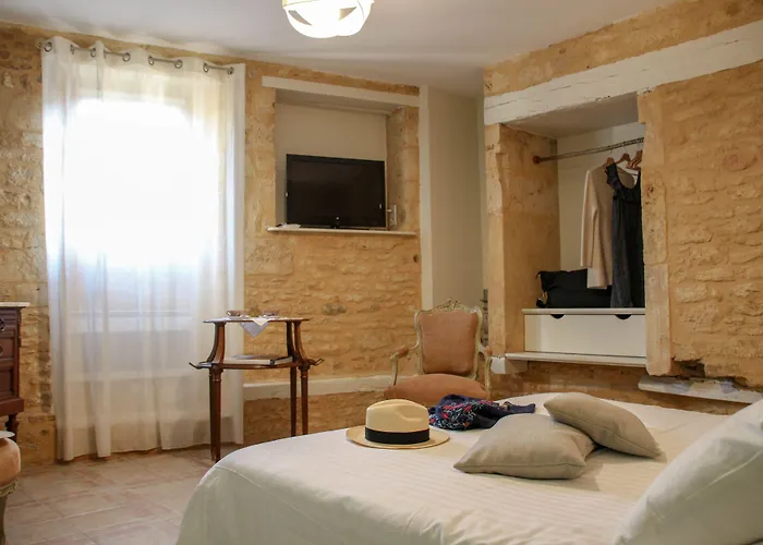 Aux Bories De Marquay, D'hotes Avec Piscine Et Pres De Sarlat Bed & Breakfast