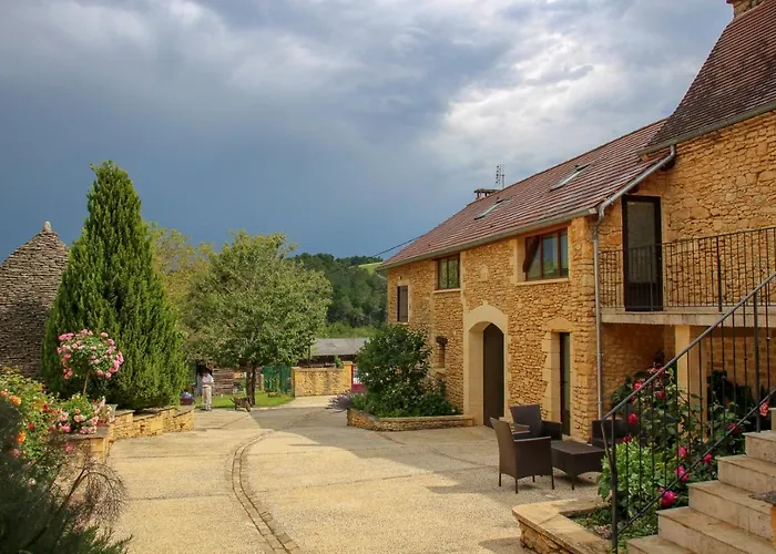 Aux Bories De Marquay, D'hotes Avec Piscine Et Pres De Sarlat 4*